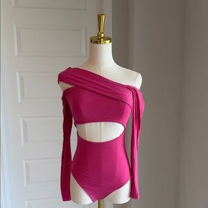 naked wardrobe xs hot pink off the shoulder Cutout Bodysuit